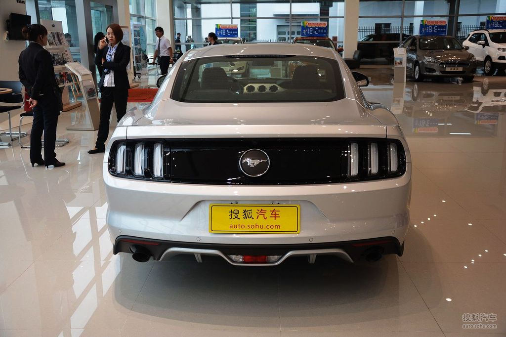 2015款福特mustang23t性能版到店實拍正後提示支持鍵盤翻頁左右