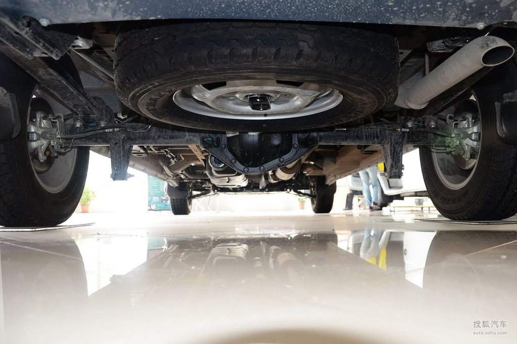 【 福特新世代全顺高清图片】_底盘发动机_搜狐汽车网