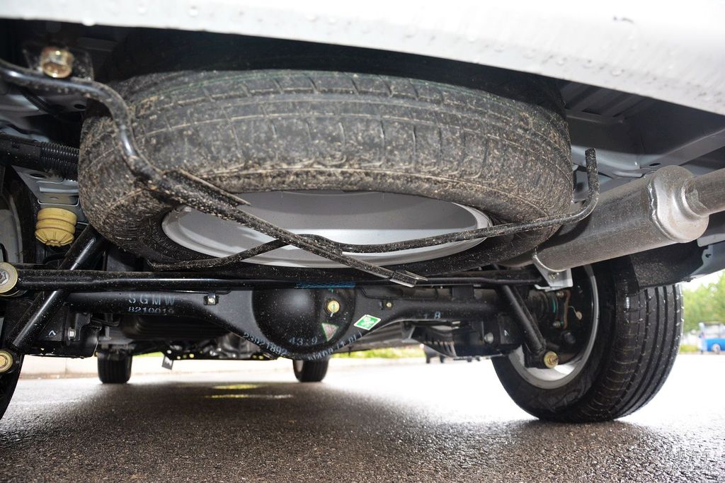 【 五菱征程高清图片】_2015款 1.