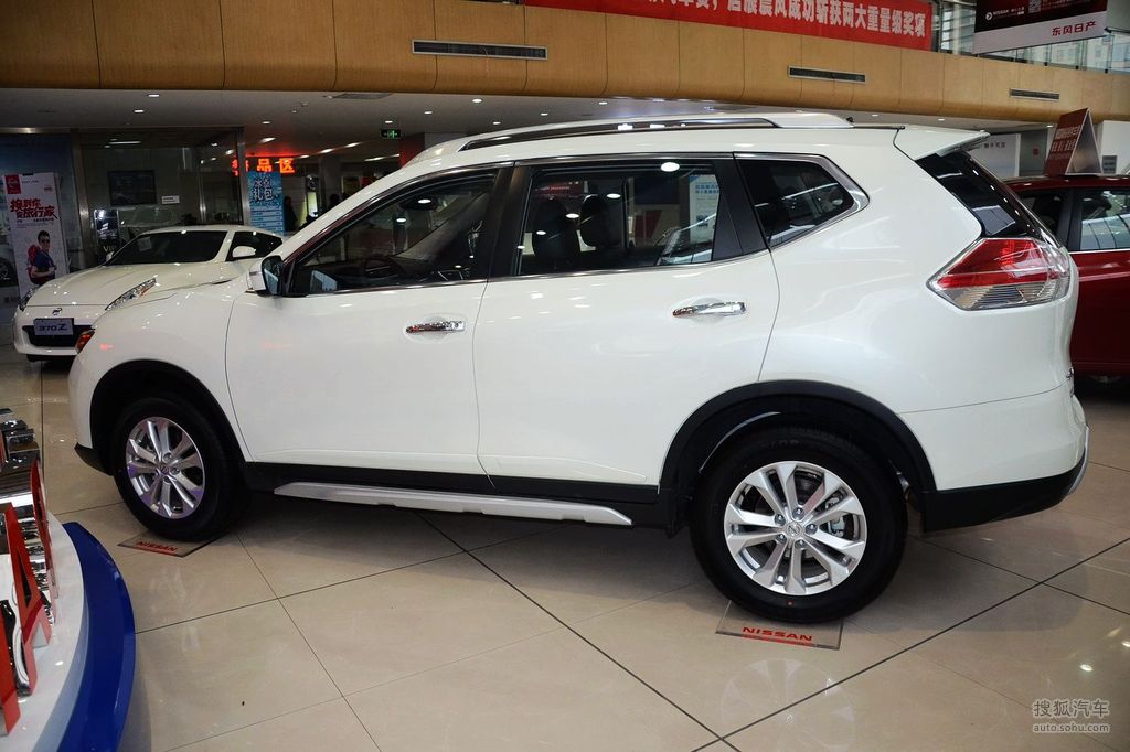 【 日产奇骏高清图片】_象牙白_外观_搜狐汽车网