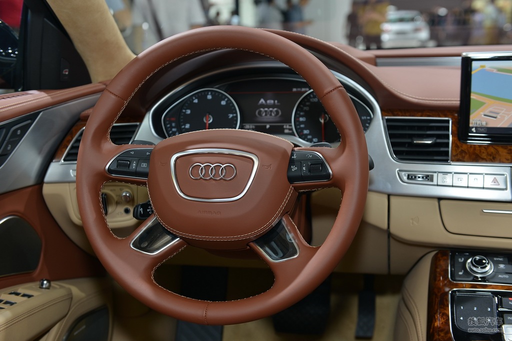 奥迪a8lw12广州车展实拍