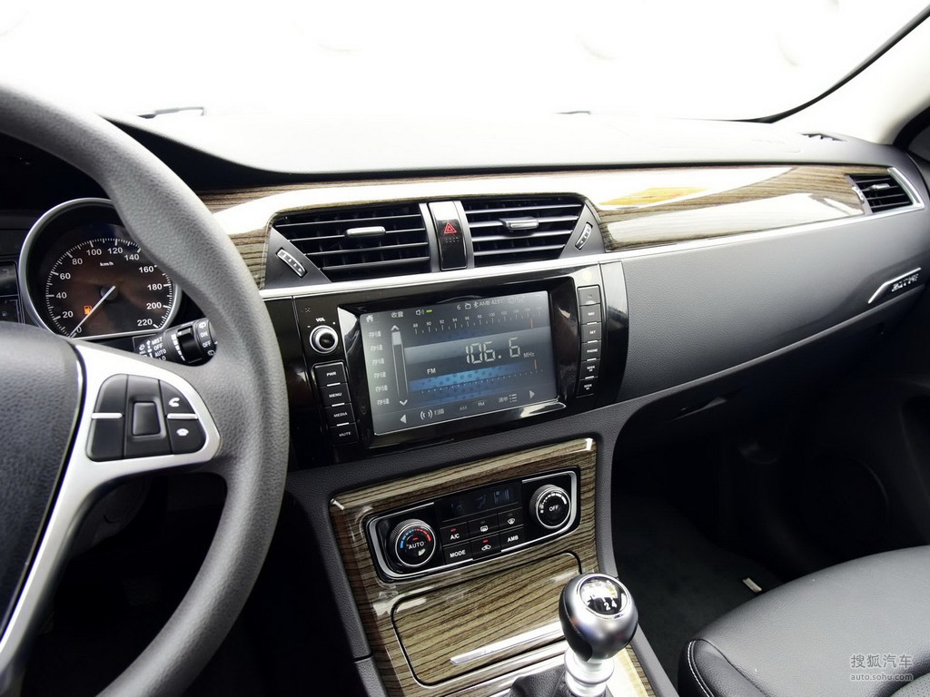 【 众泰t600高清图片】_2015款 1.