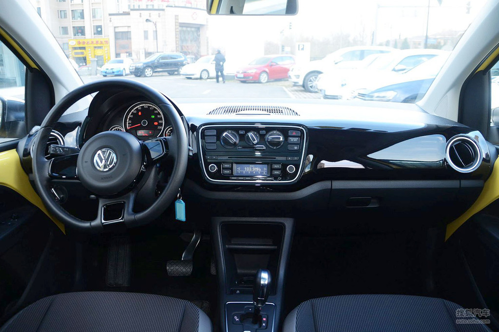 【 大众up!高清图片】_黑色_内饰_搜狐汽车网