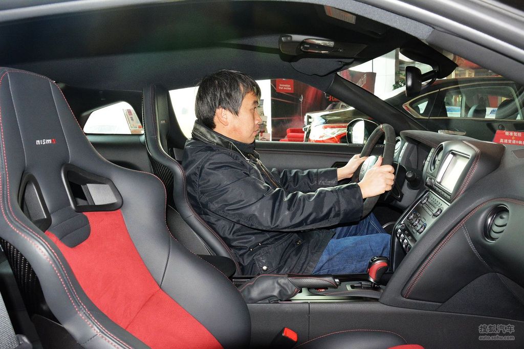 【 日产gt-r高清图片】_空间展示_搜狐汽车网