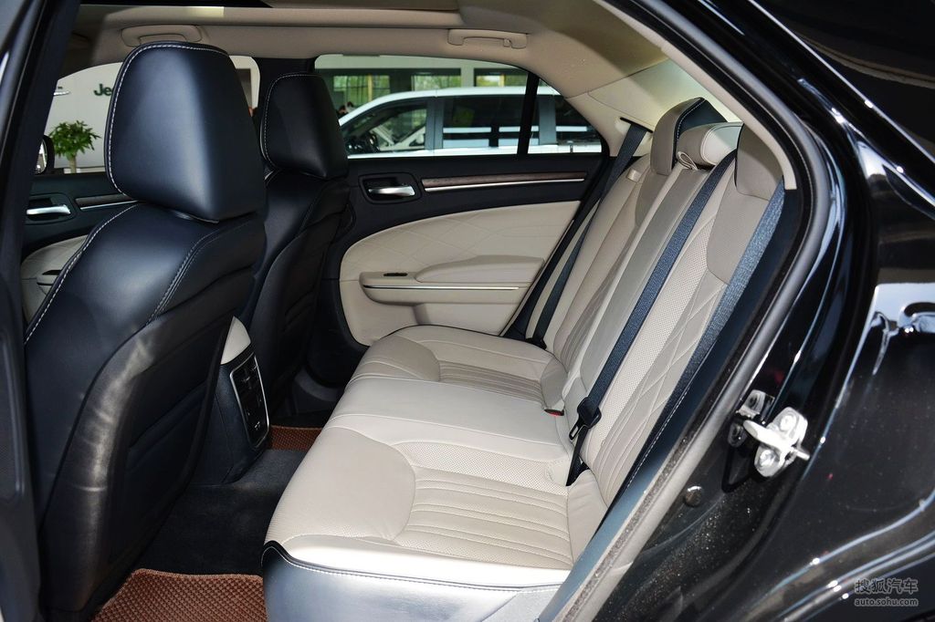 0l 超越版_靛蓝/亚麻色_内饰_搜狐汽车网