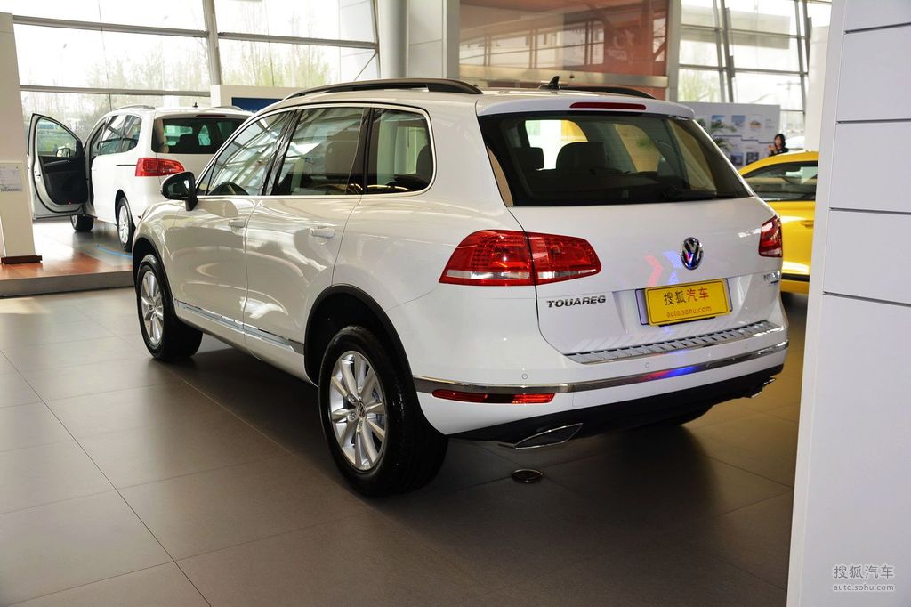 【 大众途锐高清图片】_鹅卵白_外观_搜狐汽车网