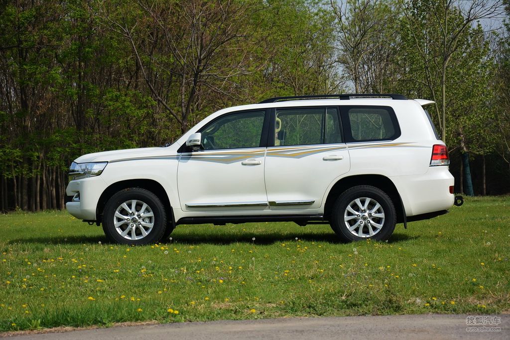 丰田兰德酷路泽