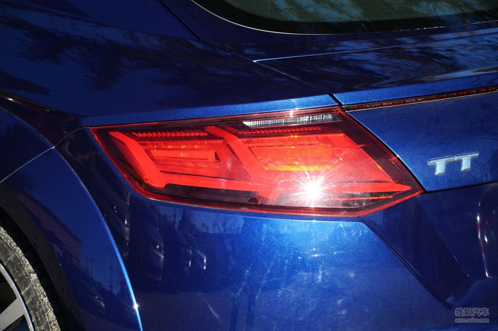 【 奥迪tt高清图片】_2015款奥迪tt coupe quattro到店实拍_搜狐汽车