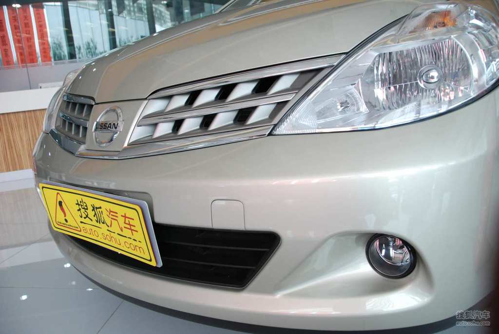 2008款东风日产颐达时尚版1.
