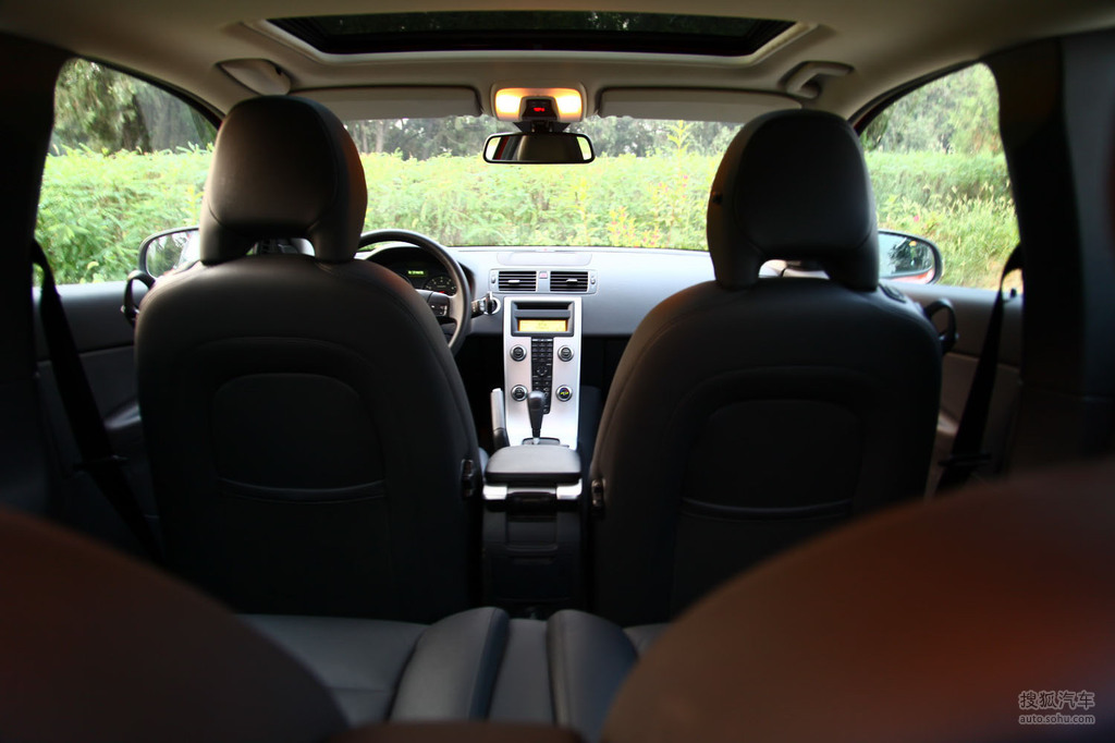 【 沃尔沃c30高清图片】_2010款 2.0l 智雅版_内饰_搜狐汽车网