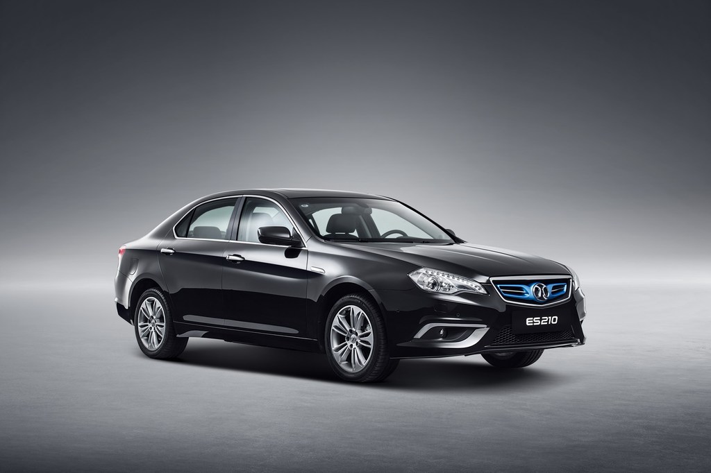 北汽新能源es210