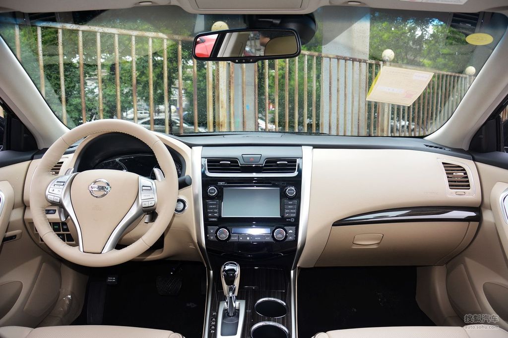 【 日产天籁高清图片】_浅色内饰_内饰_搜狐汽车网