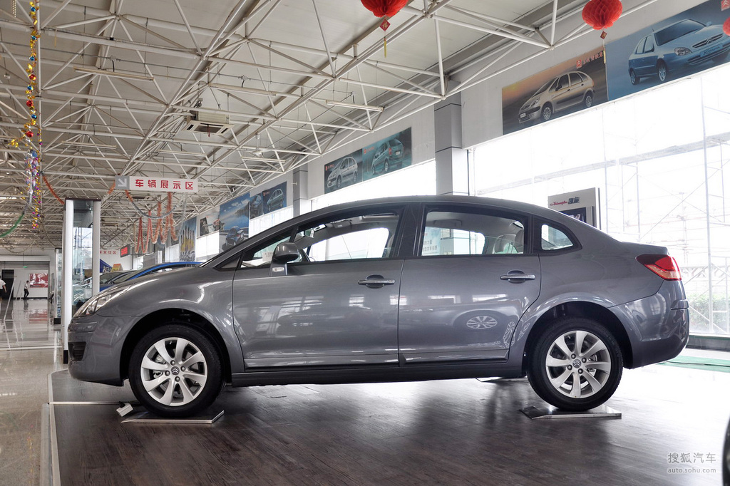 【 雪铁龙经典世嘉高清图片】_铂金灰_外观_搜狐汽车网