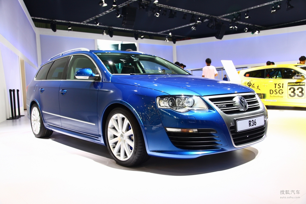 搜狐汽车>图库>大众>大众(进口)>r36组图>大众r36成都车展实拍> 提示