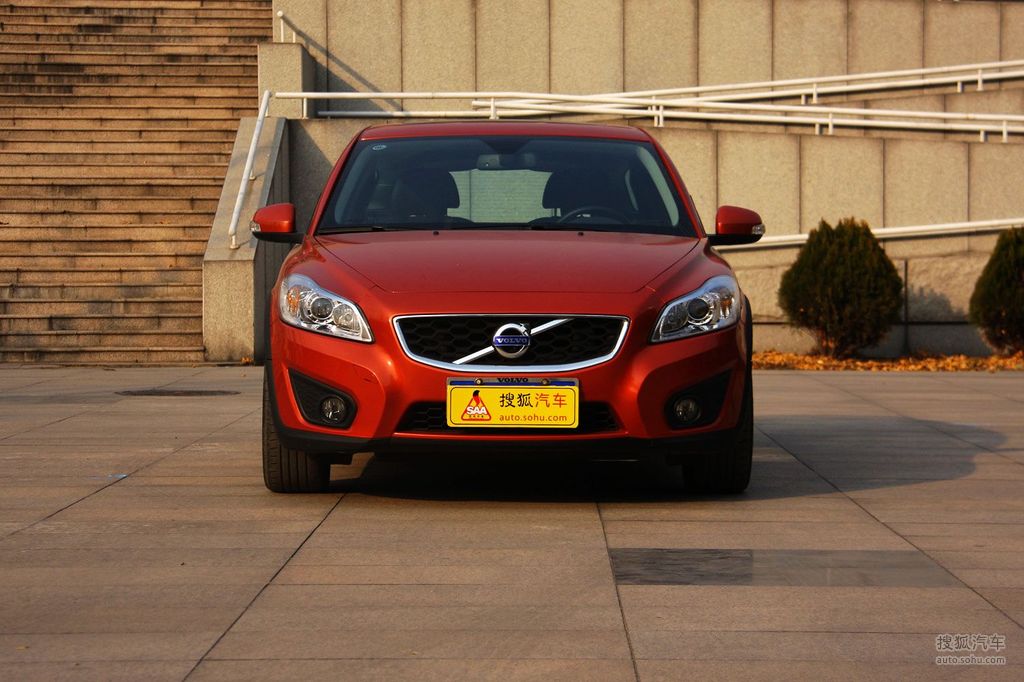 【 沃尔沃c30高清图片】_激情红普通漆_外观_搜狐汽车网