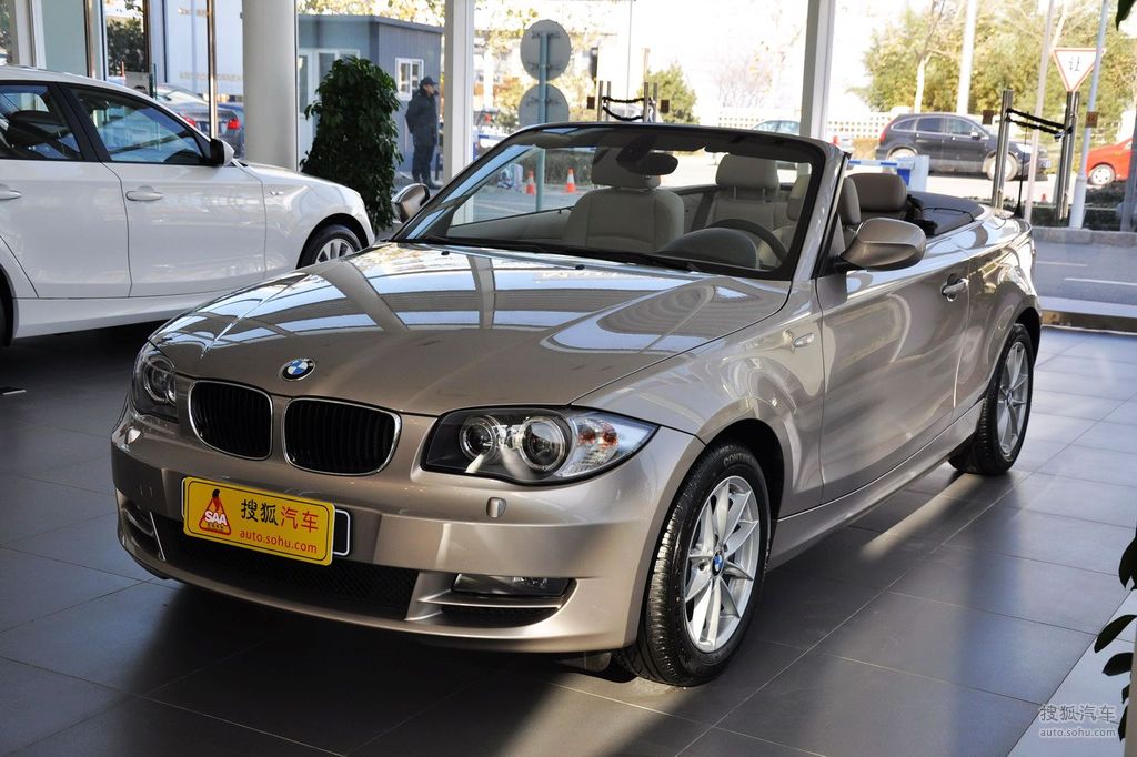 【 宝马1系敞篷高清图片】_2011款 120i 敞篷轿跑车_开士米银_外观