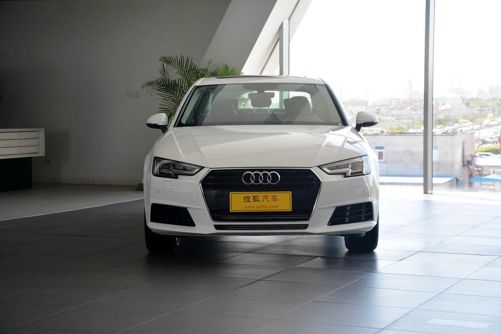 10万     询底价看配置 2017款一汽奥迪 a4l 40tfsi 时尚型 - 正前