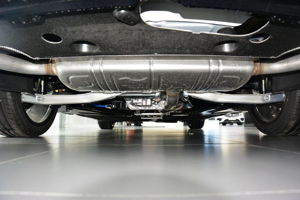 【 奔驰cla级高清图片】_底盘发动机_搜狐汽车网