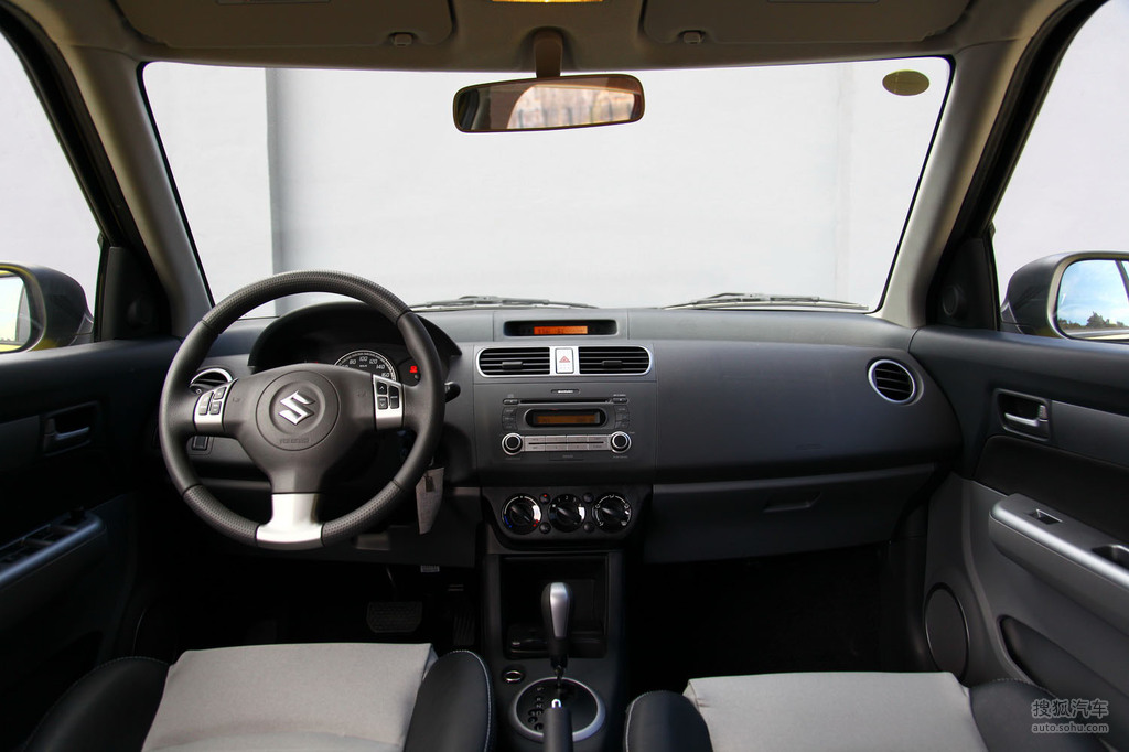 【 铃木雨燕高清图片】_内饰_搜狐汽车网