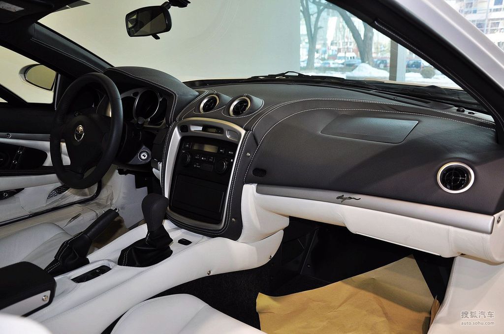 【 光冈大蛇高清图片】_内饰_搜狐汽车网