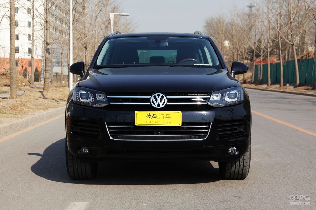 【 大众途锐高清图片】_正黑_外观_搜狐汽车网