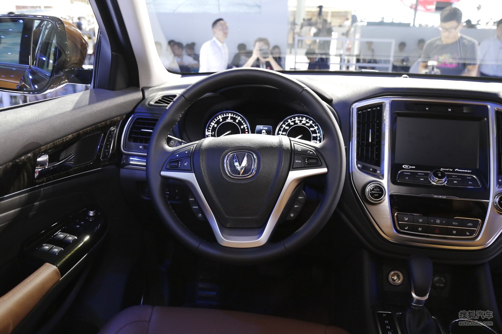 【 长安cs95高清图片】_内饰_搜狐汽车网
