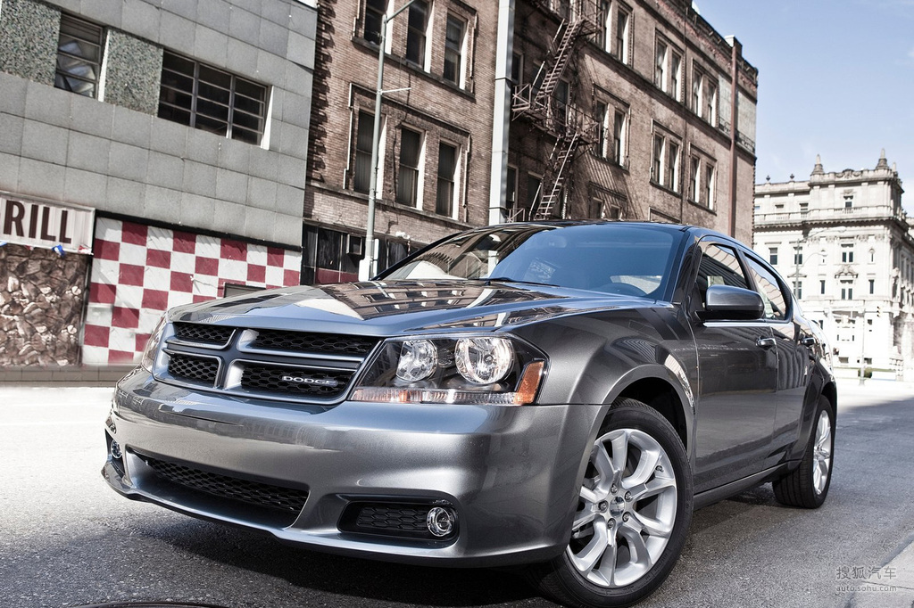 2012款道奇avenger锋哲rt