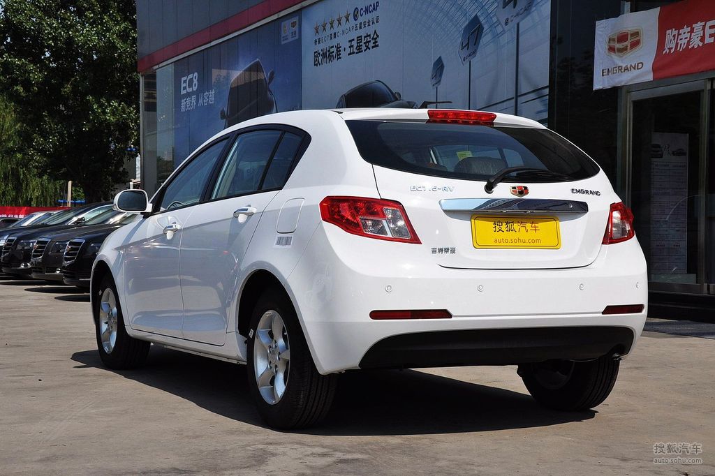 【 吉利经典版帝豪两厢高清图片】_2011款帝豪ec715rv 手动豪华型到店