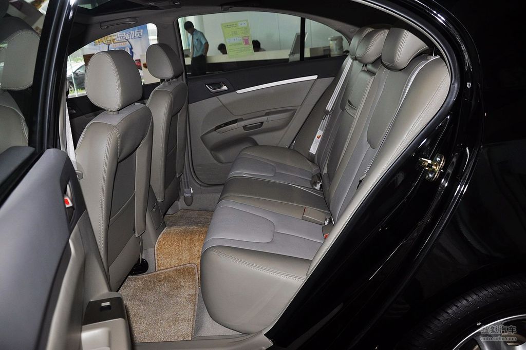 【 吉利经典版帝豪高清图片】_深色内饰_内饰_搜狐汽车网