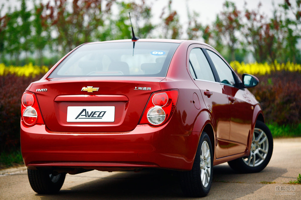 雪佛兰爱唯欧三厢