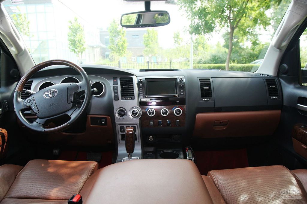 【 丰田坦途高清图片】_双色内饰_内饰_搜狐汽车网