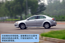 2011款三菱翼神1.8L