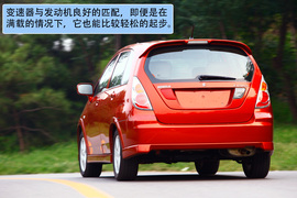 2011款铃木利亚纳a+两厢1.4L手动豪华I型试驾实拍