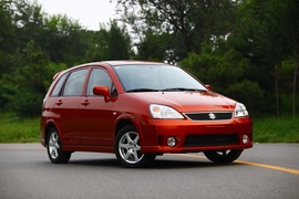 2011款铃木利亚纳a+两厢1.4L手动豪华I型试驾实拍