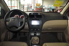 2011款比亚迪L3新锋畅版1.5L手动尊贵型到店实拍