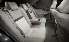 2012款丰田凯美瑞海外试驾