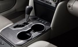 2012款丰田凯美瑞海外试驾