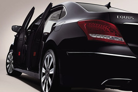 2011款现代雅科仕加长版