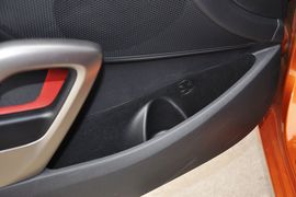 2011款现代飞思Veloster