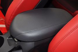 2011款现代飞思Veloster