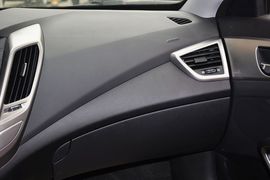 2011款现代飞思Veloster