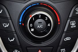 2011款现代飞思Veloster