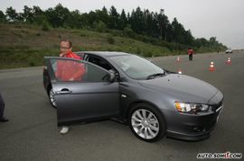 2008款三菱戈蓝
