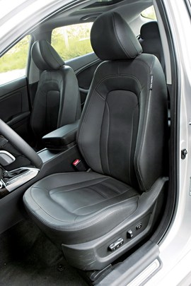 2011款东风悦达起亚K5试驾报告