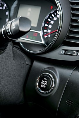 2011款东风悦达起亚K5试驾报告