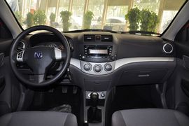 2010款长安悦翔1.5L