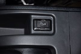 2010款长安CX20