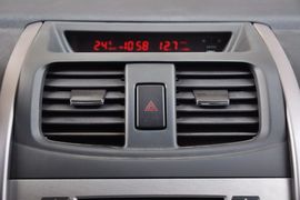 2010款长安CX20