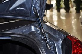 2011款长安CX30三厢