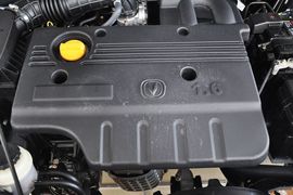 2011款长安CX30三厢